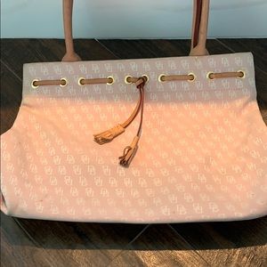 Dooney & Bourke Shoulder bag